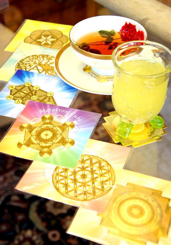 《ＰＥＡＣＯＣＫエナジードリンク》「神聖幾何学」